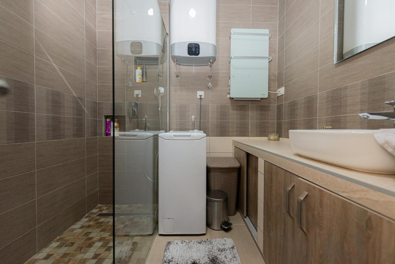 Sea Front 171 Apartman Kotor Kültér fotó