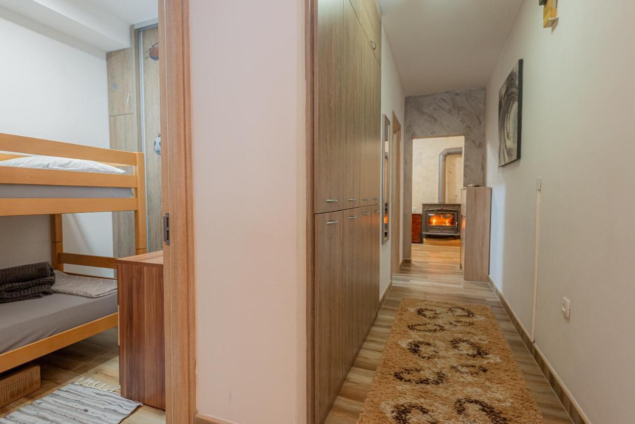 Sea Front 171 Apartman Kotor Kültér fotó