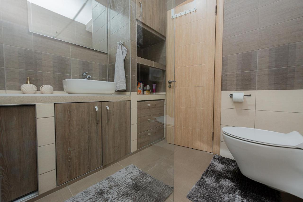 Sea Front 171 Apartman Kotor Kültér fotó