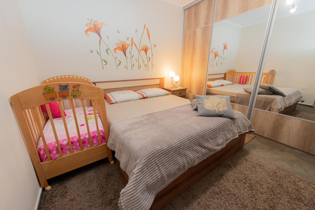 Sea Front 171 Apartman Kotor Kültér fotó