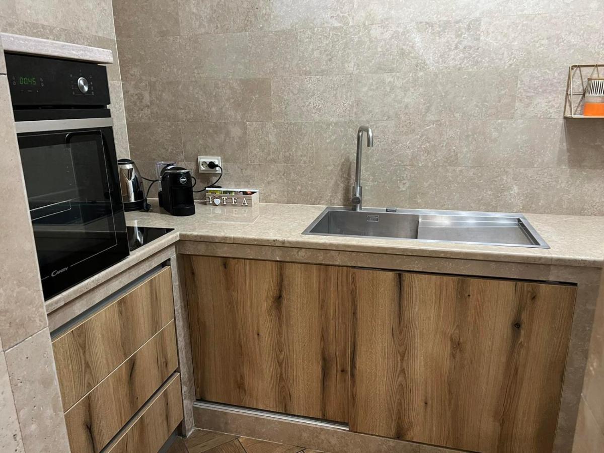 Sea Front 171 Apartman Kotor Kültér fotó